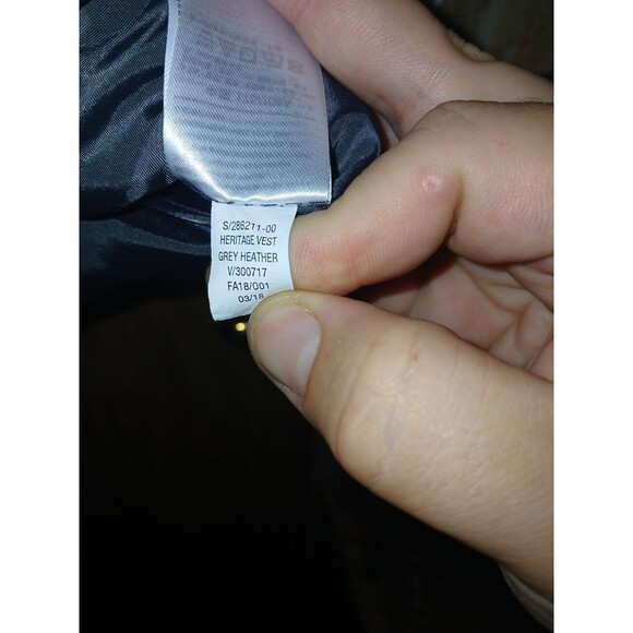 Old Navy Heritage Vest Grey Heather Quilted Puffer Full Zip Buttoned Men’s Large - Picture 10 of 16